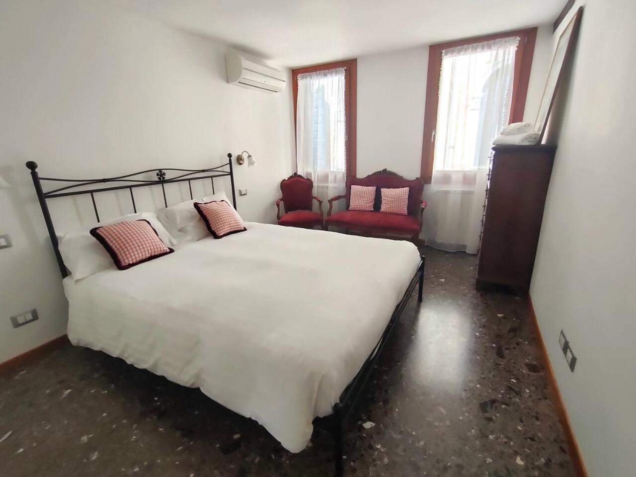 Ca Rialto Apartment Venesia Bagian luar foto